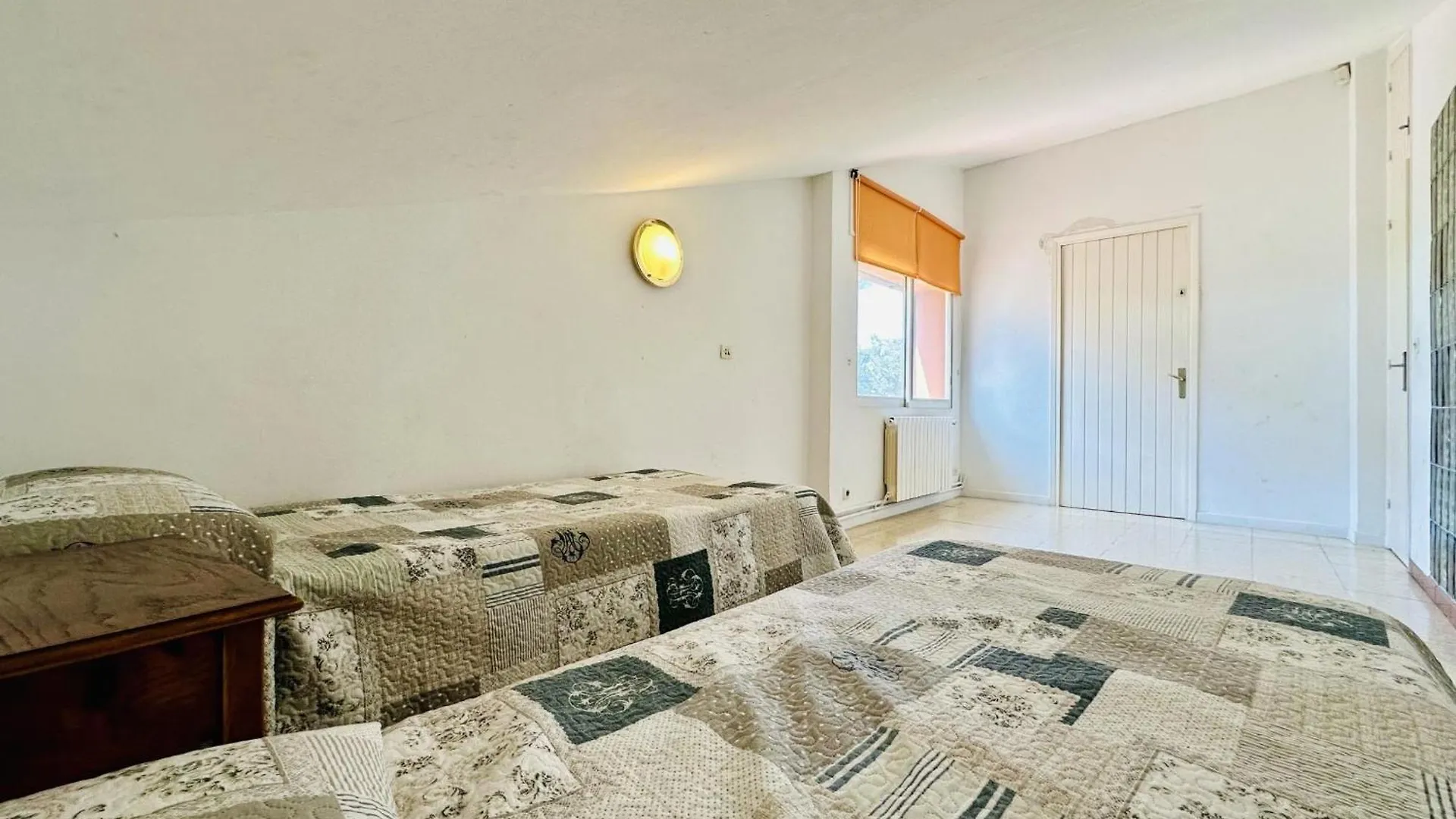 Vila Pins Costabravasi Llagostera